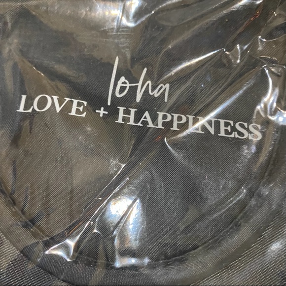 🆕⭐️4/$25⭐️or🔥10/50🔥LOHA lay & play make up bag - Picture 7 of 7